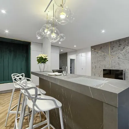 Delux Apartment *